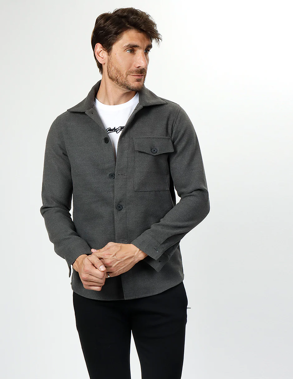 Sobre Camisa Gris - Image 9